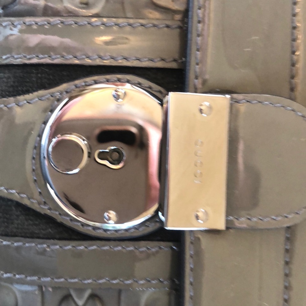 Only used once , beautiful authentic Gucci bag